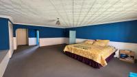 Main Bedroom - 34 square meters of property in Crystal Park