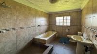 Bathroom 1 - 8 square meters of property in Crystal Park