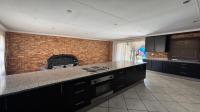 Kitchen - 31 square meters of property in Crystal Park