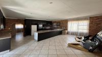 Entertainment - 48 square meters of property in Crystal Park