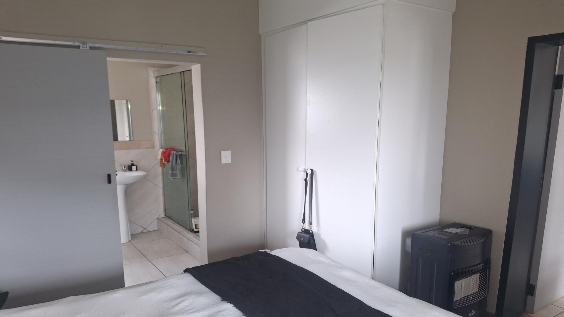 Bed Room 1 of property in Glen Austin AH (Midrand)