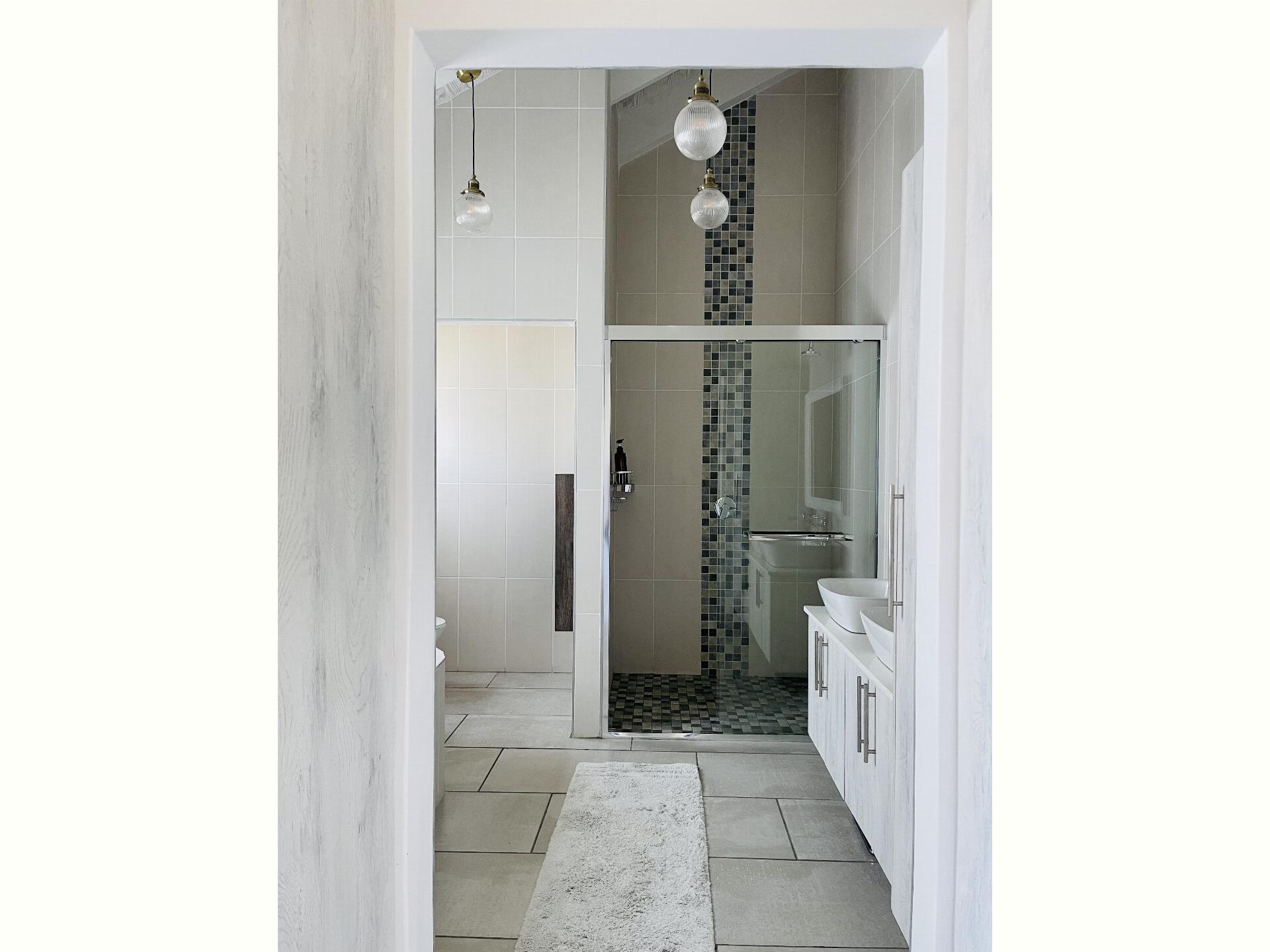  of property in Shelley Point