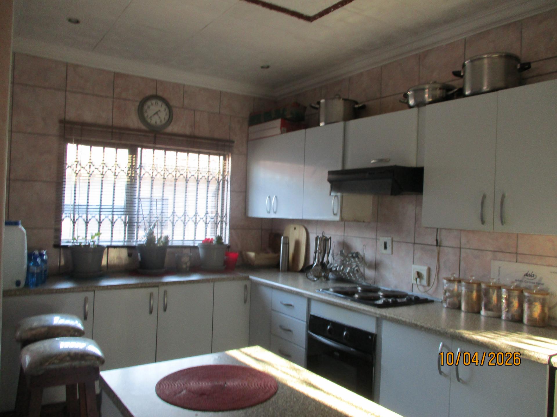  of property in Roodekop