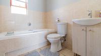 Bathroom 1 of property in Randpark Ridge
