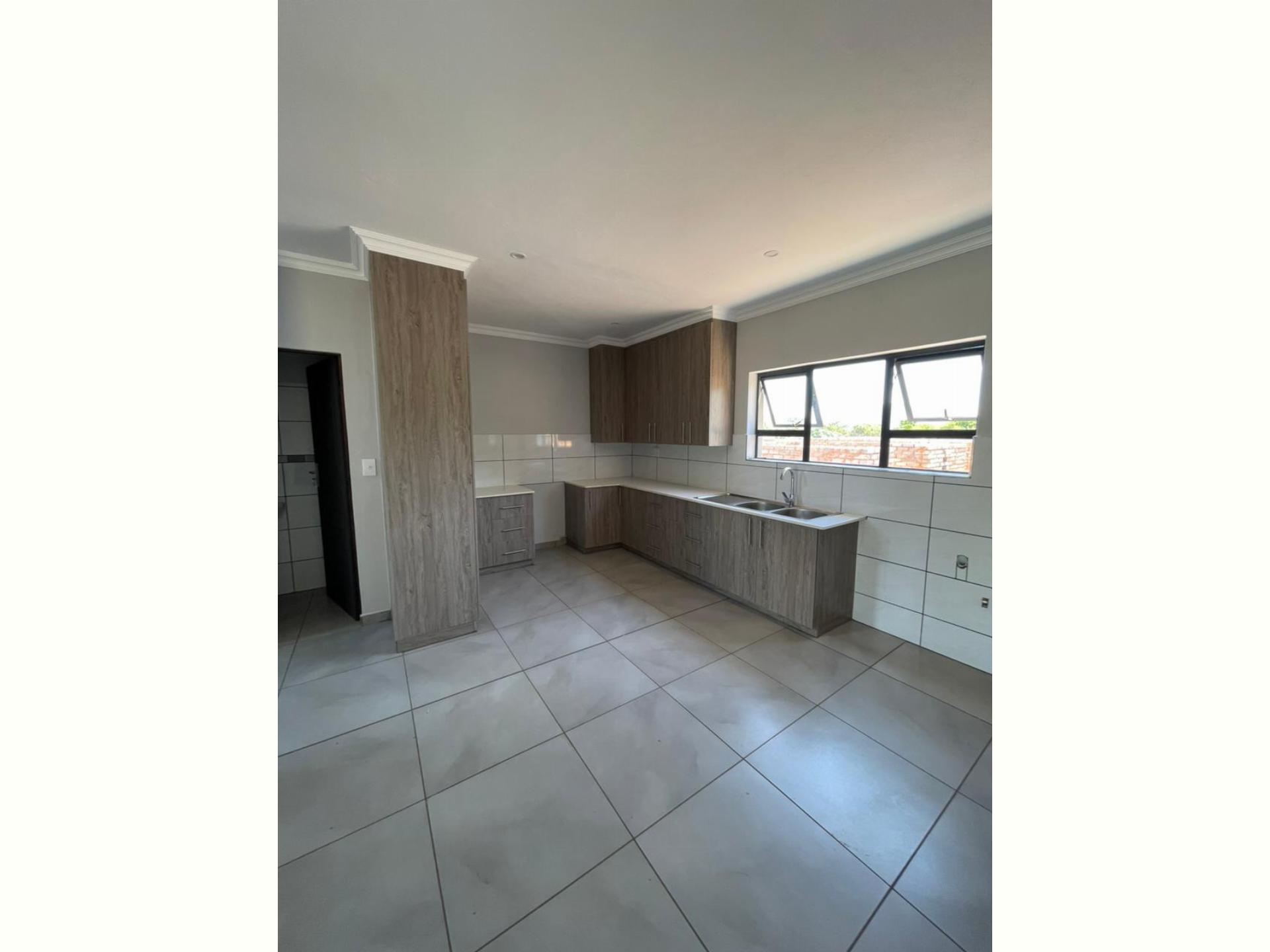  of property in Hartbeespoort