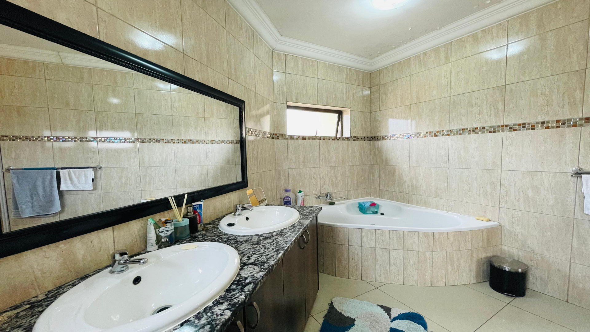 Bathroom 1 of property in Sagewood