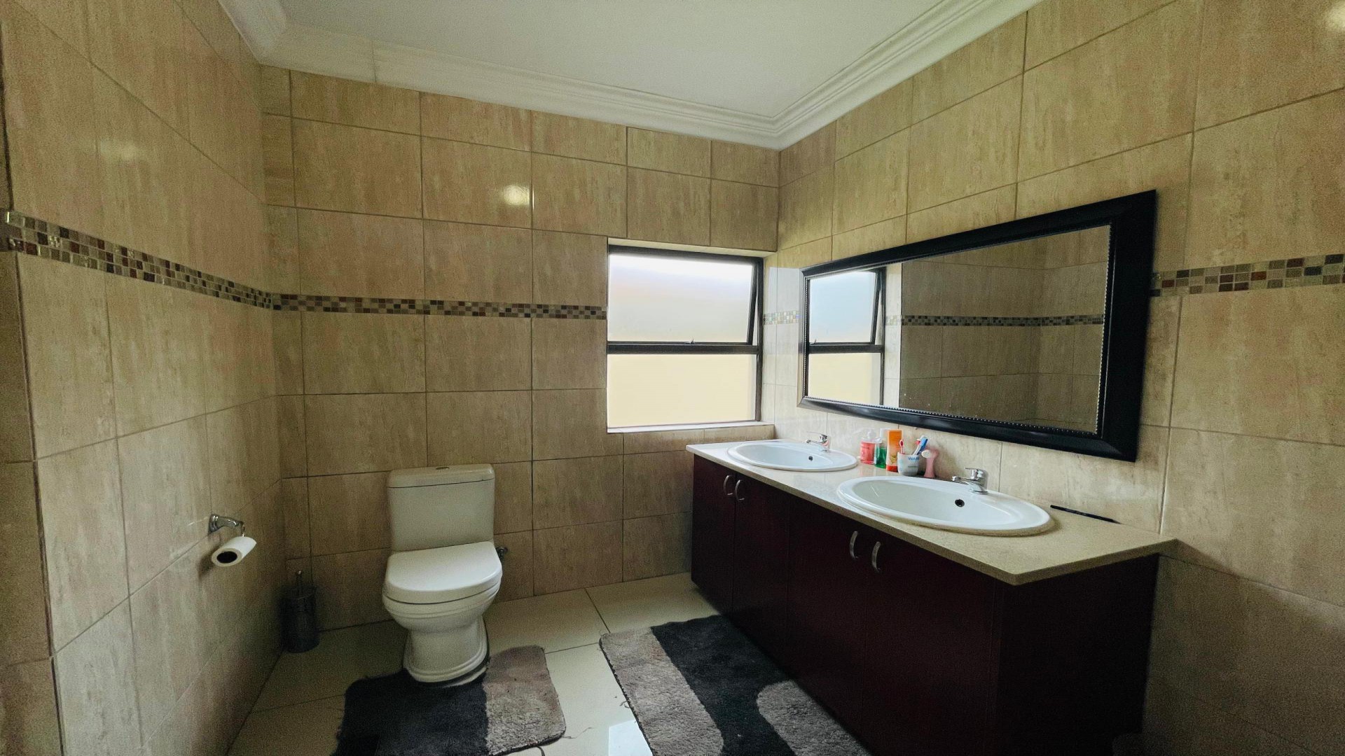 Bathroom 2 of property in Sagewood
