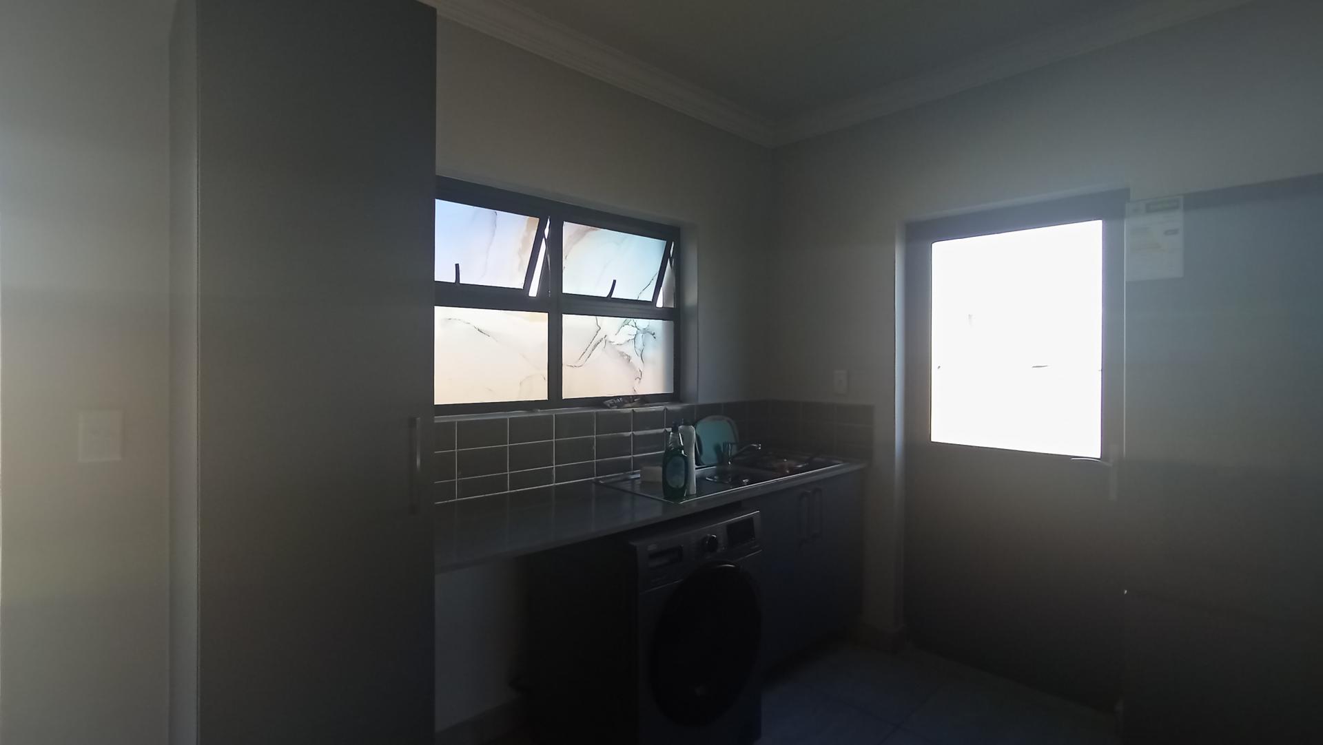 Kitchen - 15 square meters of property in Rua Vista