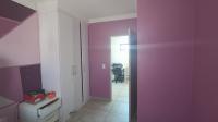Bed Room 2 - 10 square meters of property in Rua Vista