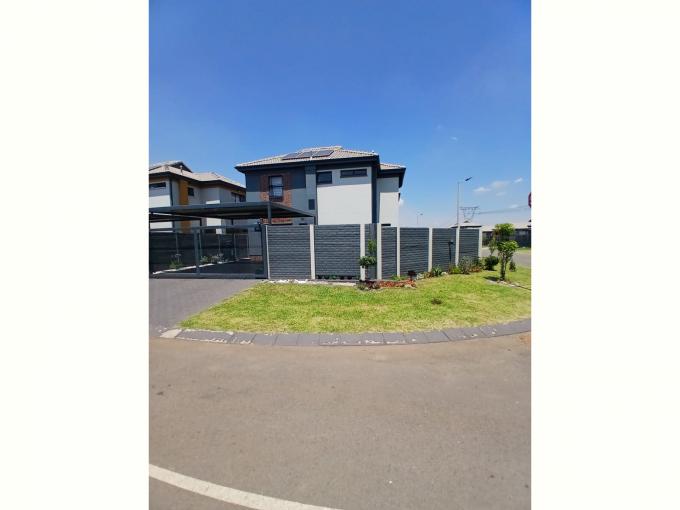 House for Sale For Sale in Albertsdal - MR723388