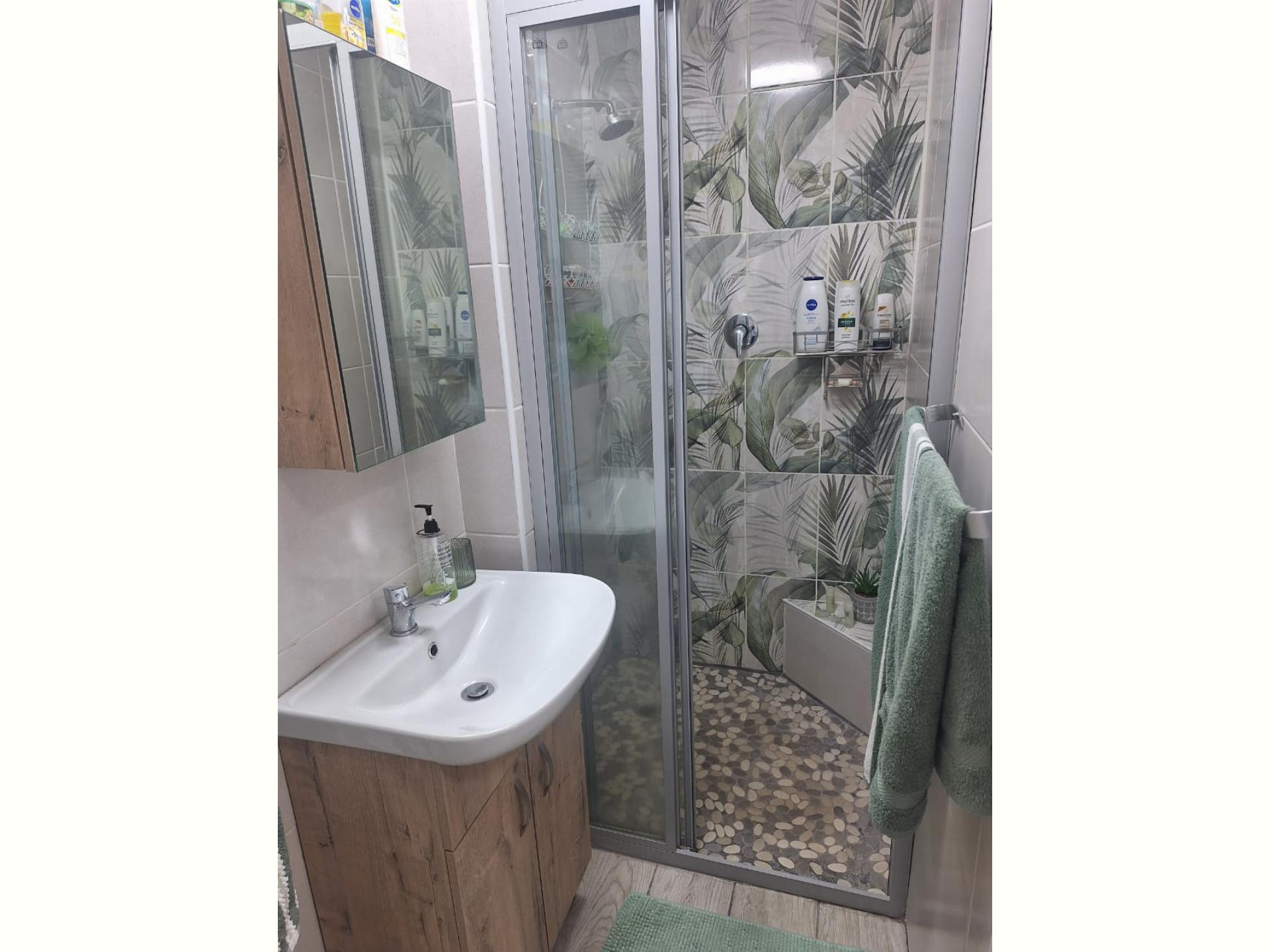  of property in Uvongo