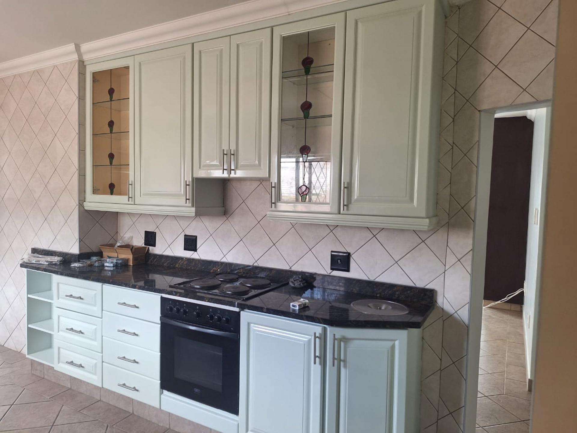  of property in Uvongo