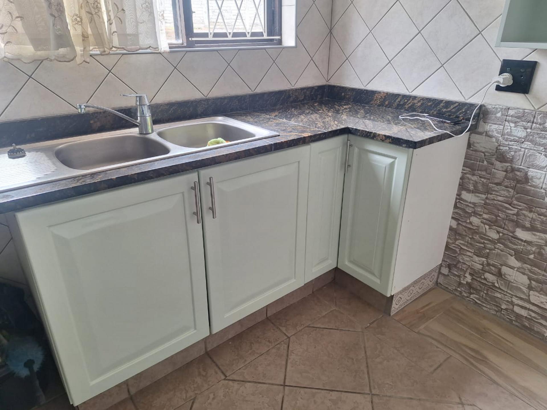  of property in Uvongo