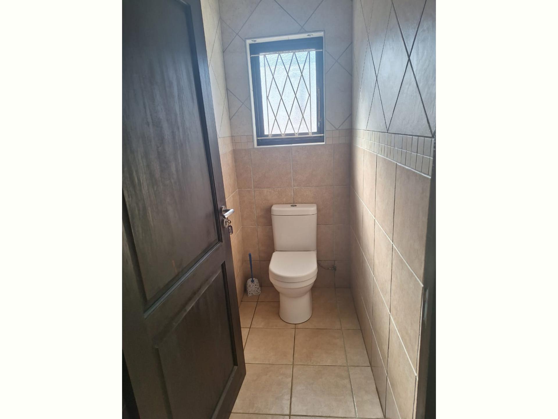  of property in Uvongo