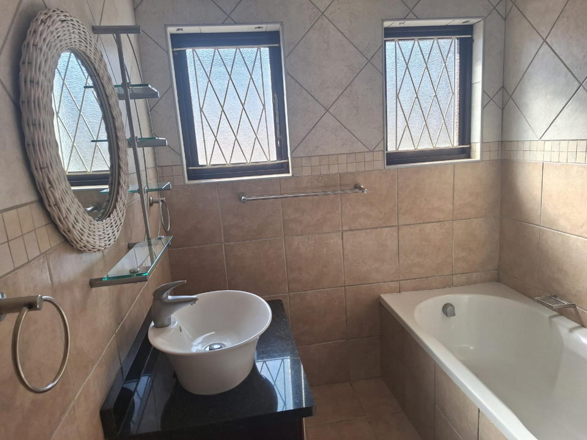  of property in Uvongo