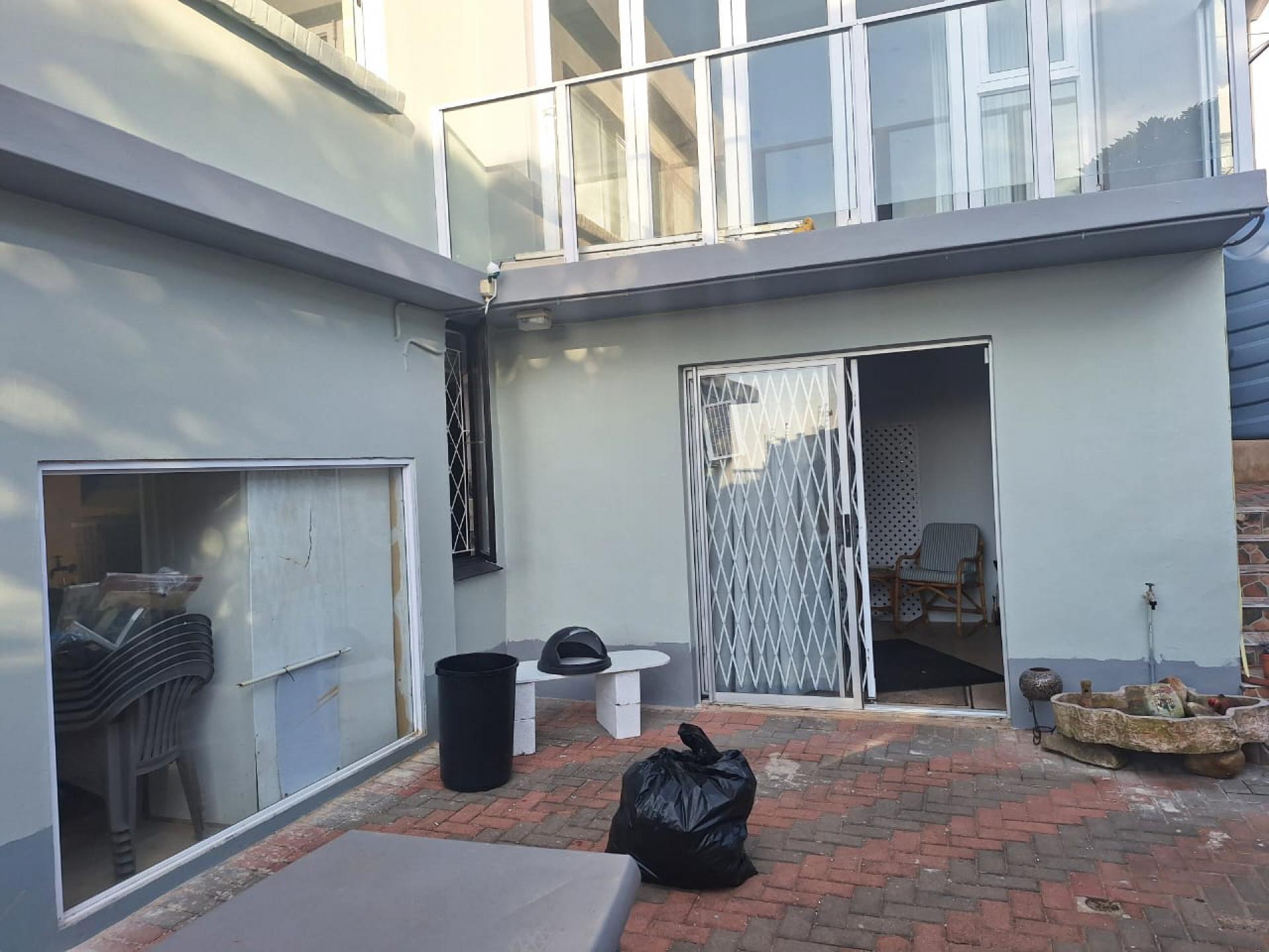  of property in Uvongo