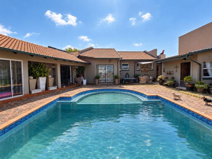 5 Bedroom House for Sale For Sale in Bergsig - Heidelberg - MR723455