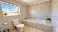 Bathroom 1 of property in Honey Park