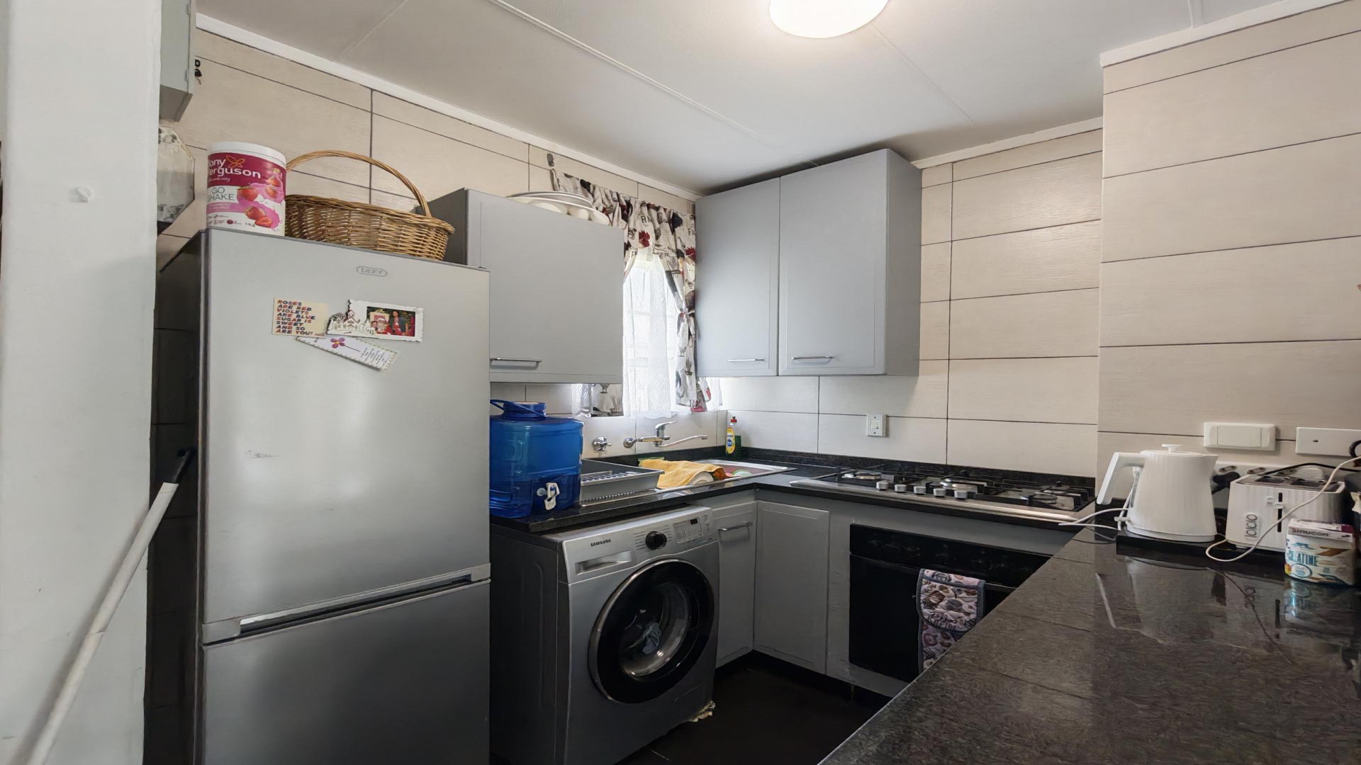 Kitchen of property in Paulshof