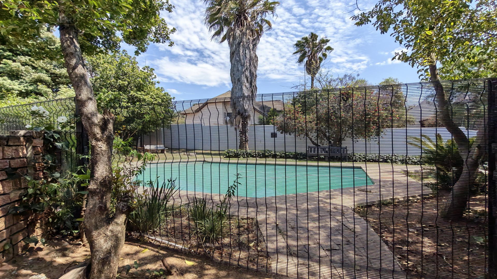 Swimming Pool of property in Paulshof