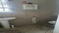 Bathroom 1 - 7 square meters of property in Kirkney