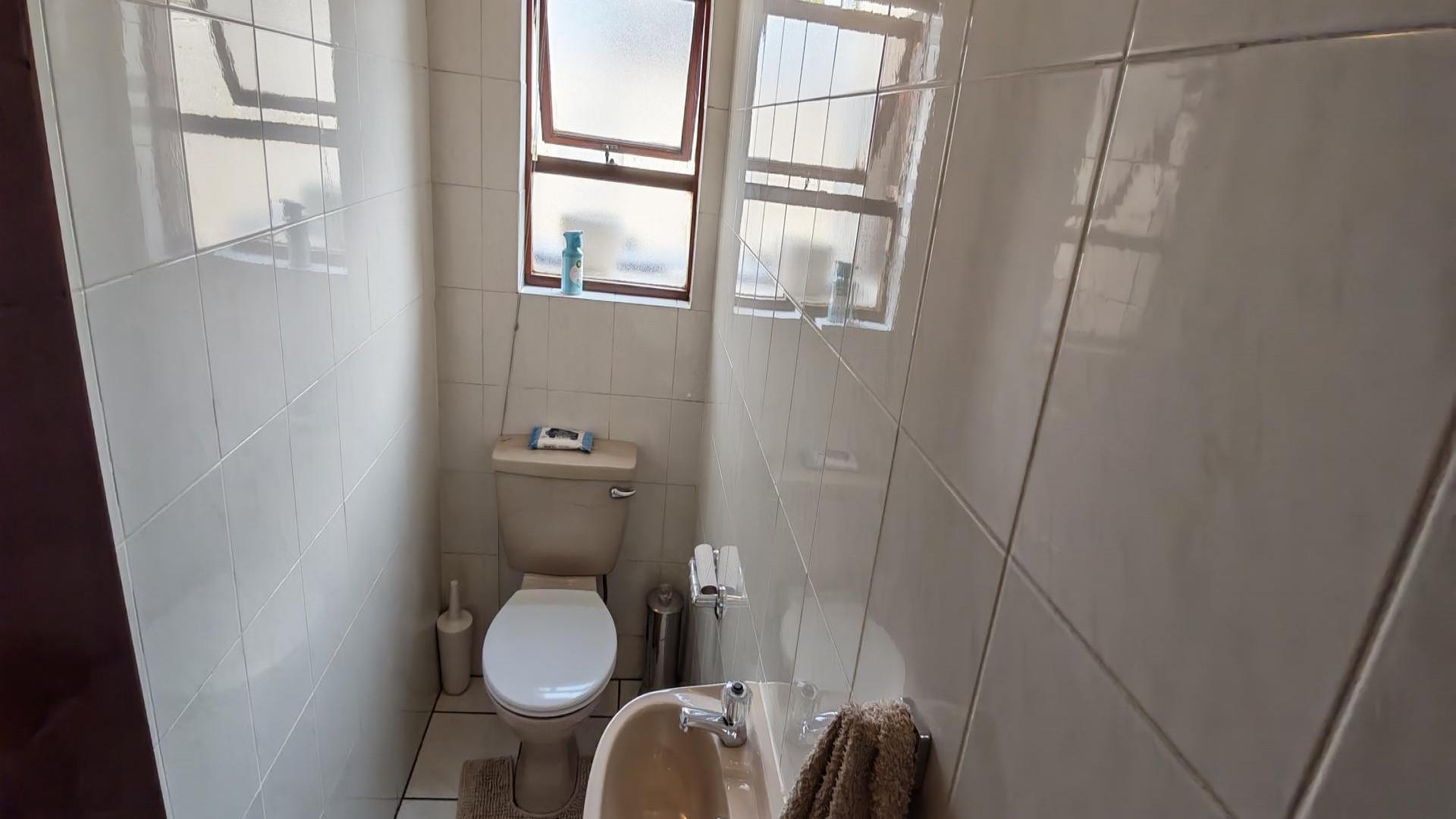 Bathroom 1 of property in Sunninghill