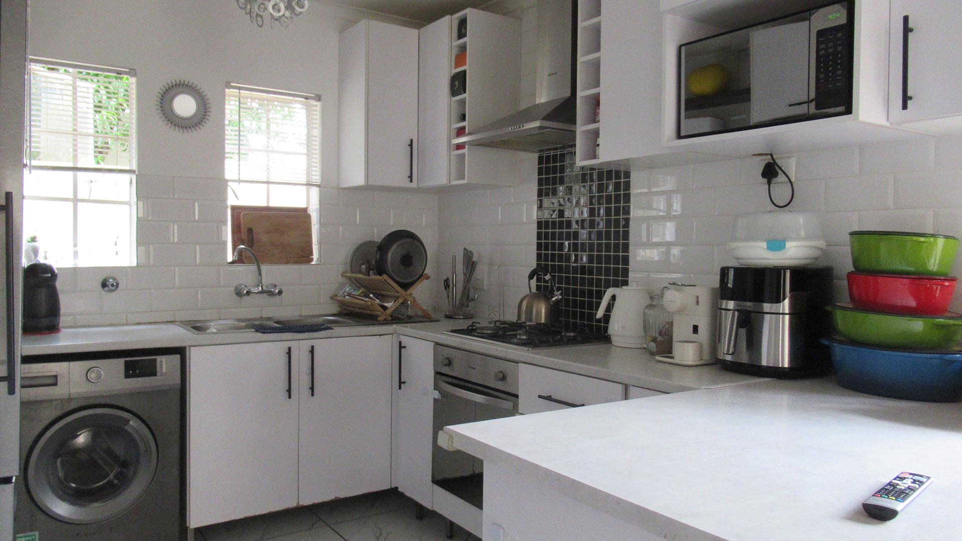 Kitchen - 10 square meters of property in Willowbrook