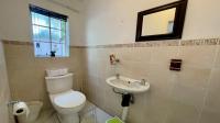 Bathroom 1 of property in Willowbrook