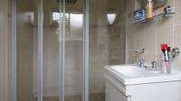 Main Bathroom - 5 square meters of property in Willowbrook