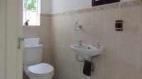 Guest Toilet - 2 square meters of property in Willowbrook