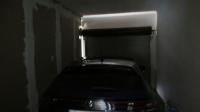 Garage - 34 square meters of property in Willowbrook