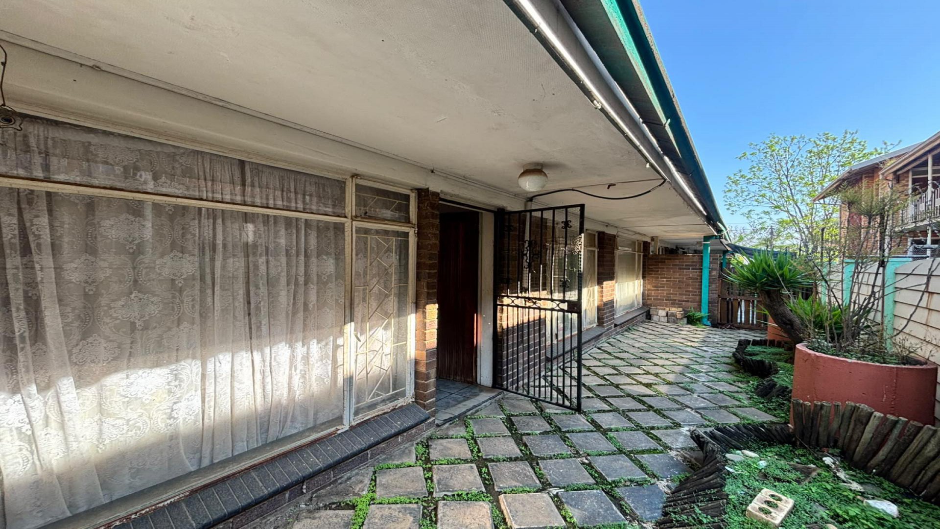 Front View of property in Meiringspark