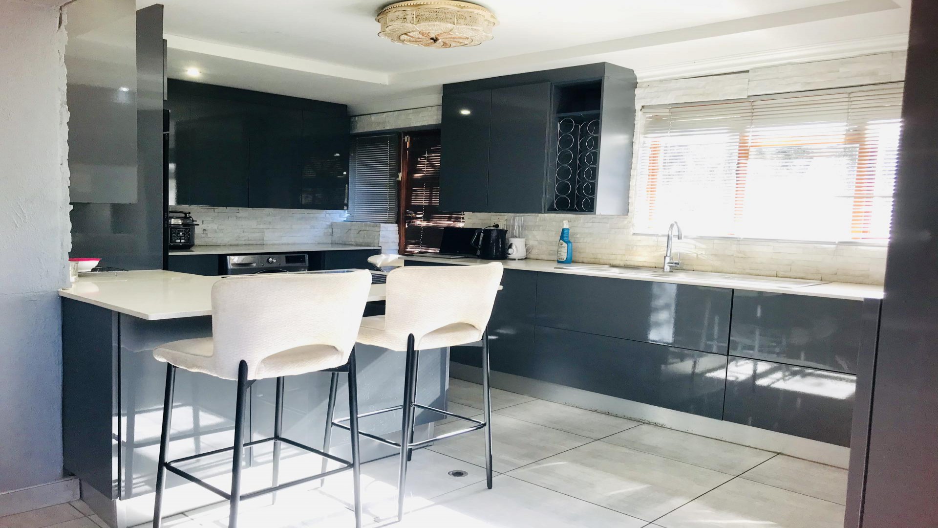 Kitchen of property in Steiltes