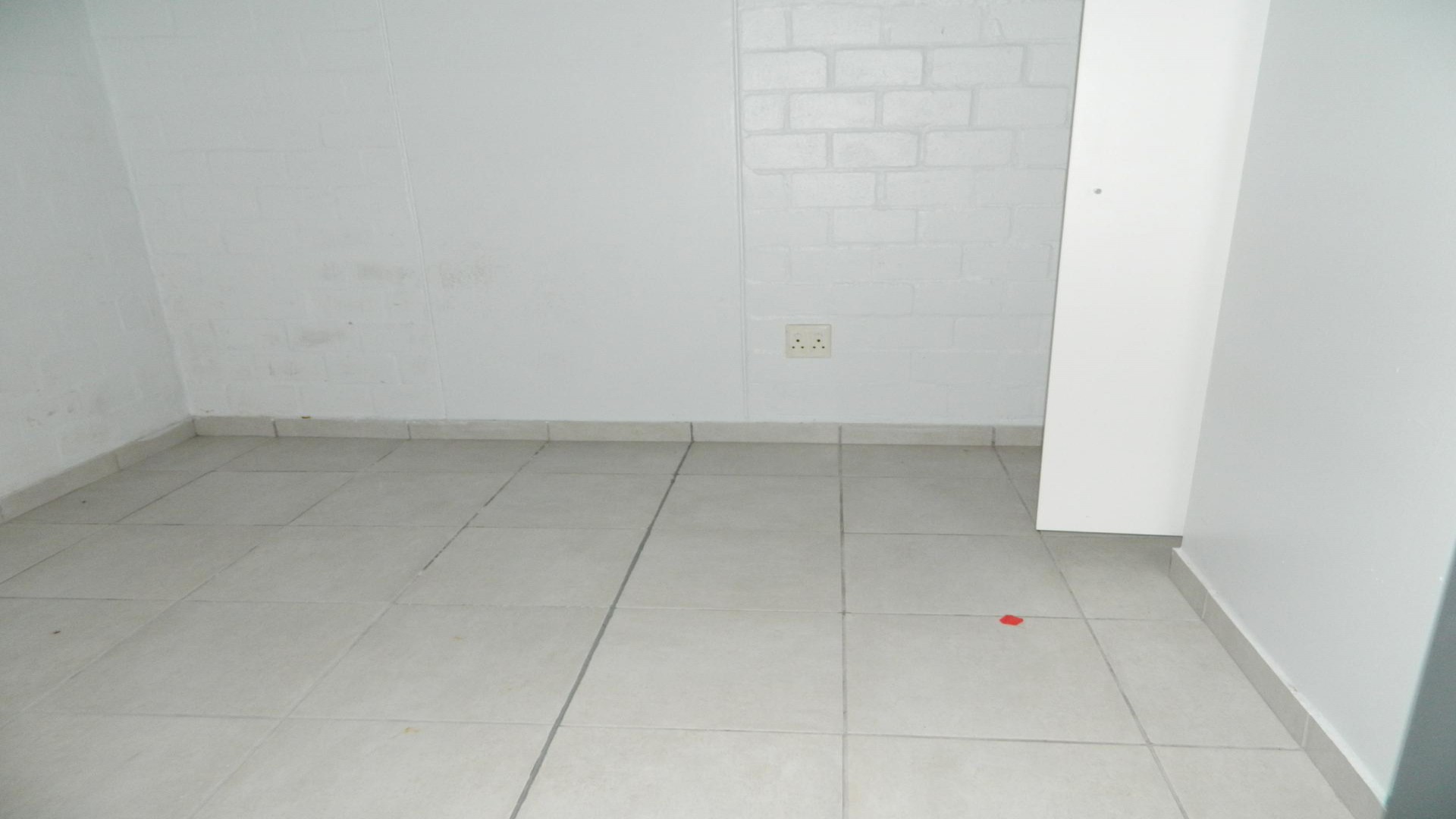 Bed Room 1 of property in Wynberg - CPT