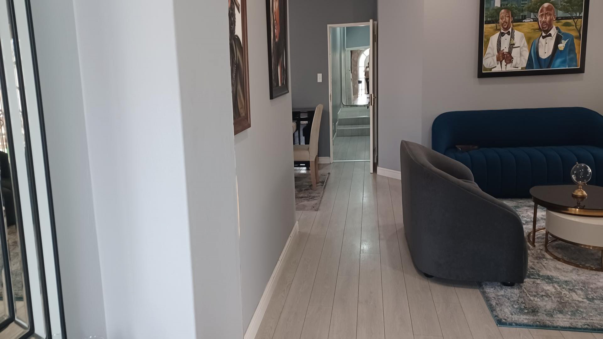 Lounges of property in Lone Hill