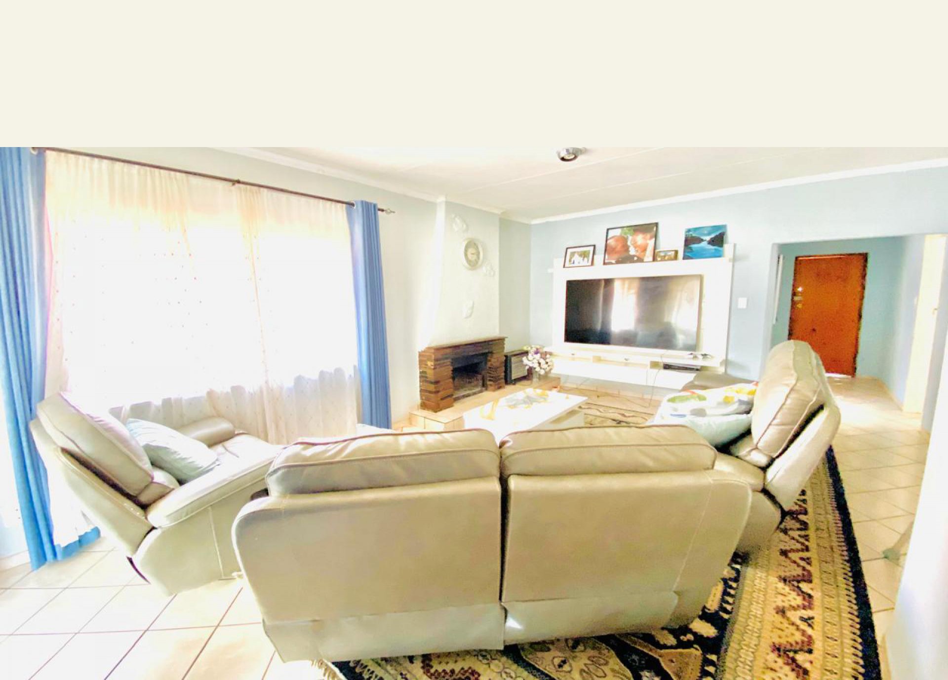 Lounges of property in Witpoortjie