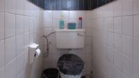 Bathroom 1 - 3 square meters of property in Florida