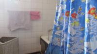 Bathroom 2 - 4 square meters of property in Florida