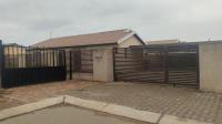 Front View of property in Savanna City