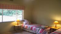 Bed Room 2 of property in Kloof 