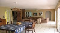 Dining Room of property in Kloof 