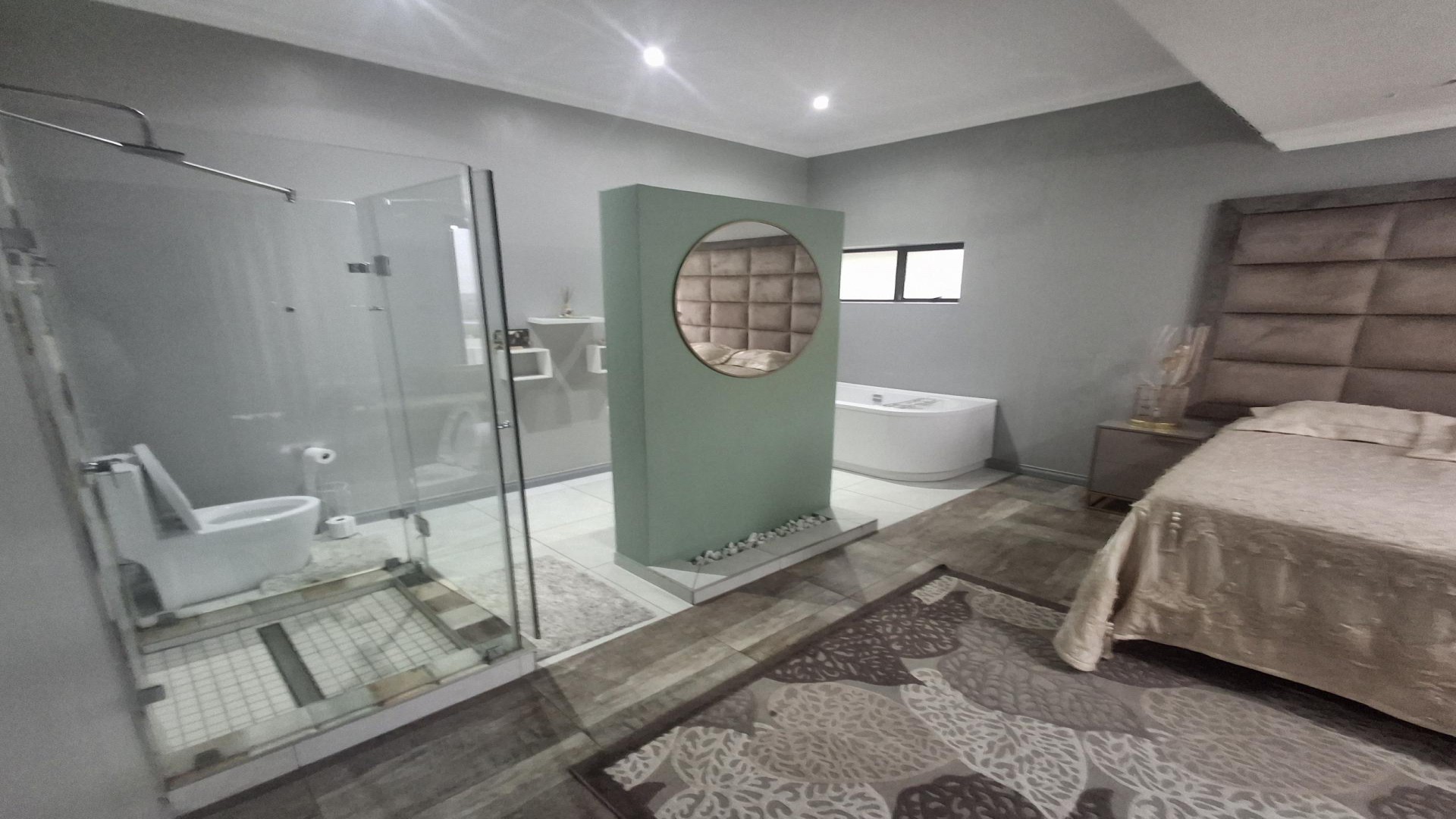 Bathroom 1 of property in Kungwini Country Estate