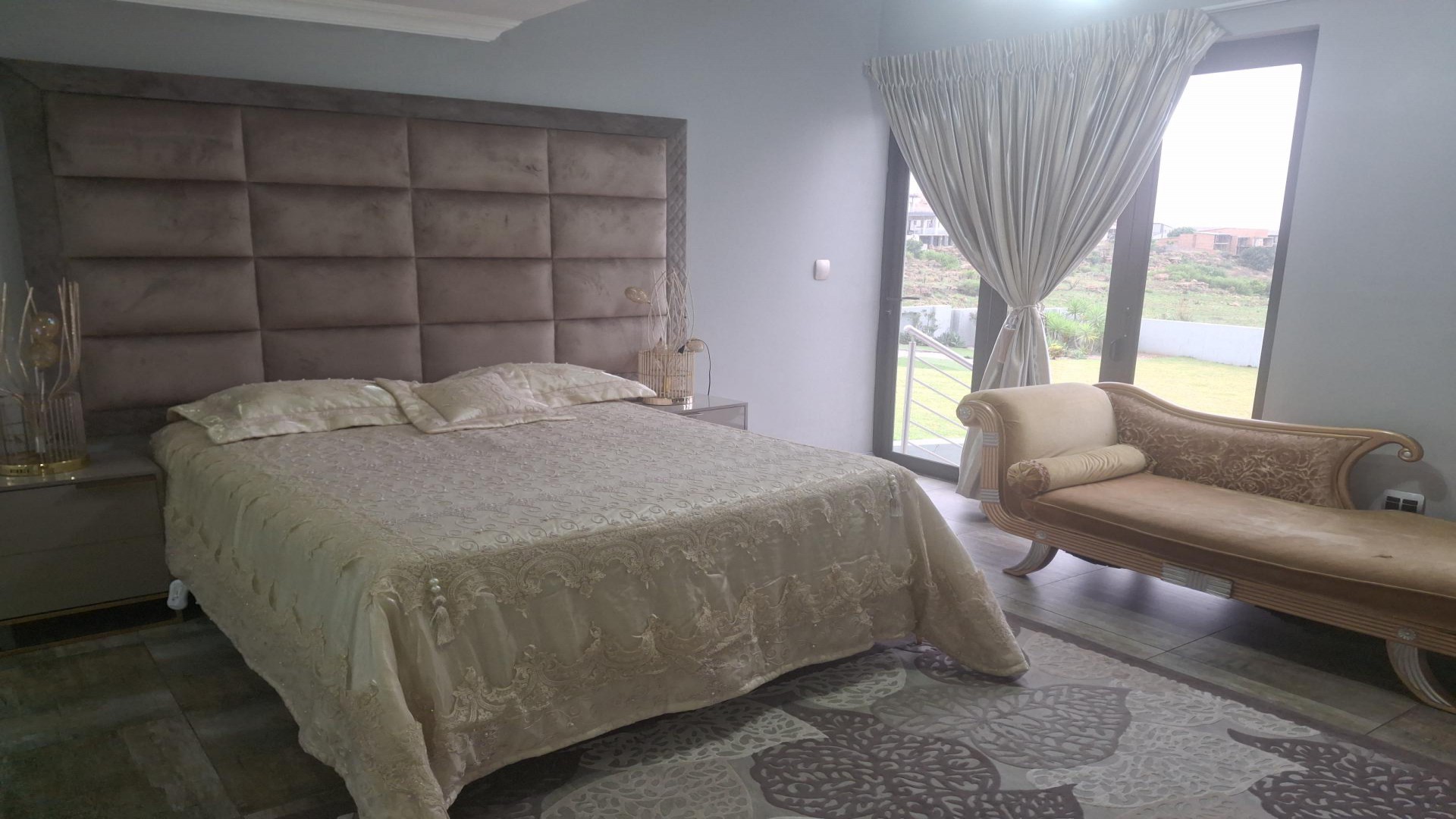 Bathroom 1 of property in Kungwini Country Estate