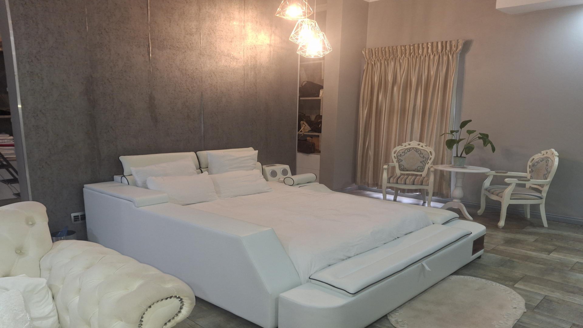 Bed Room 5+ of property in Kungwini Country Estate