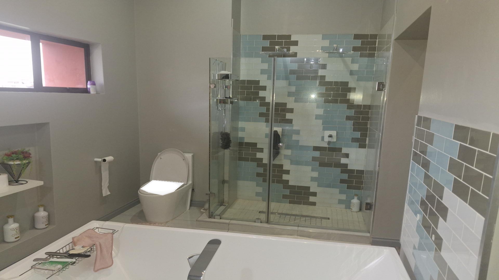 Bathroom 3+ of property in Kungwini Country Estate