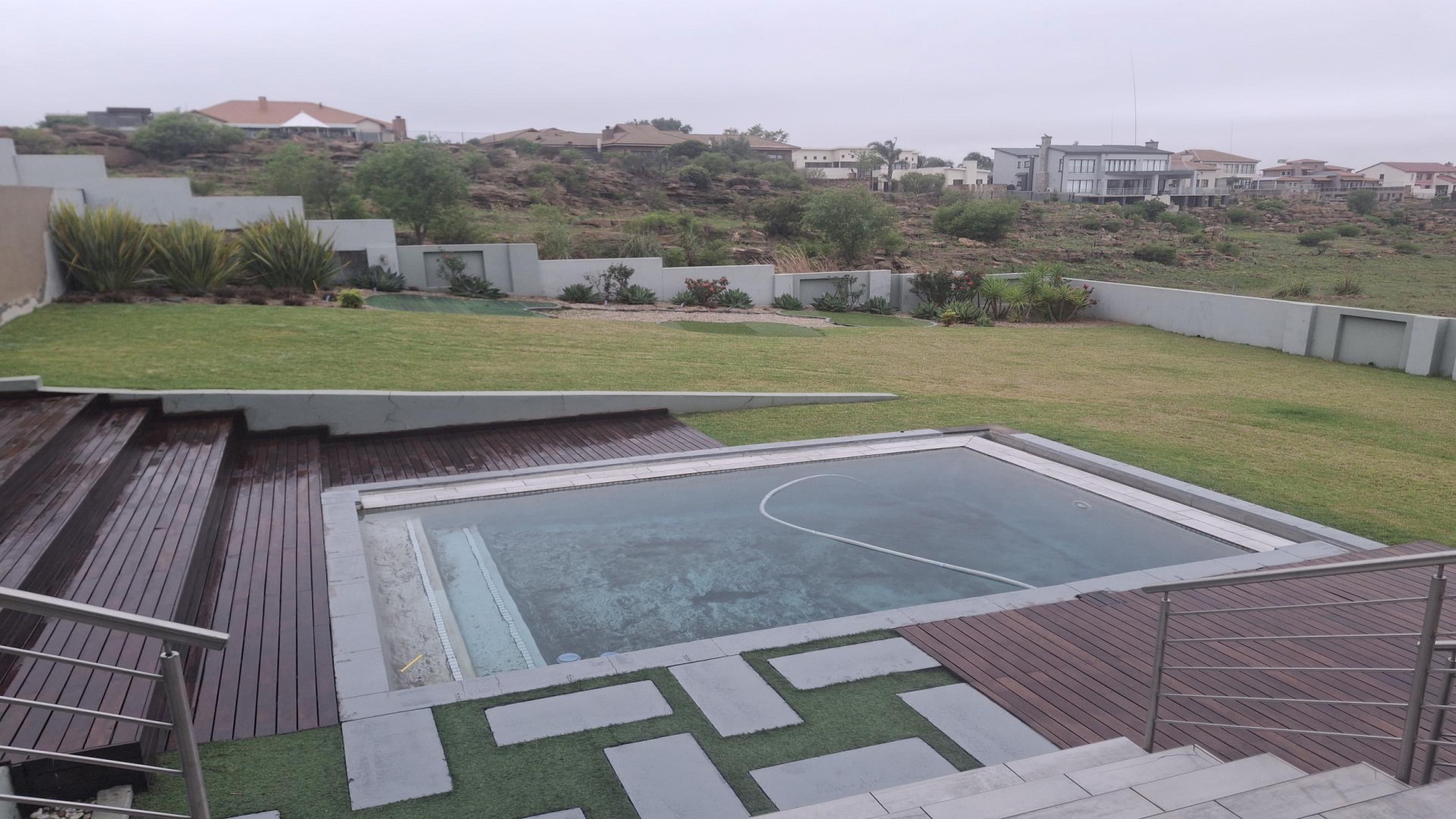 Swimming Pool of property in Kungwini Country Estate