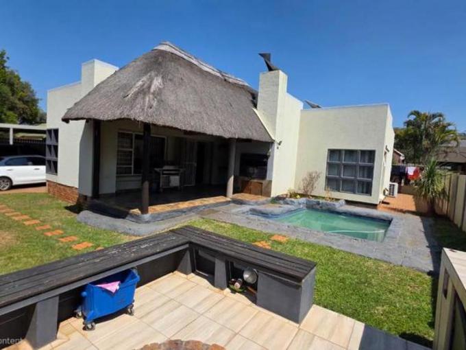 3 Bedroom Duet for Sale For Sale in Doornpoort - MR723692