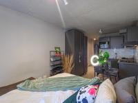  of property in Lynnwood Ridge