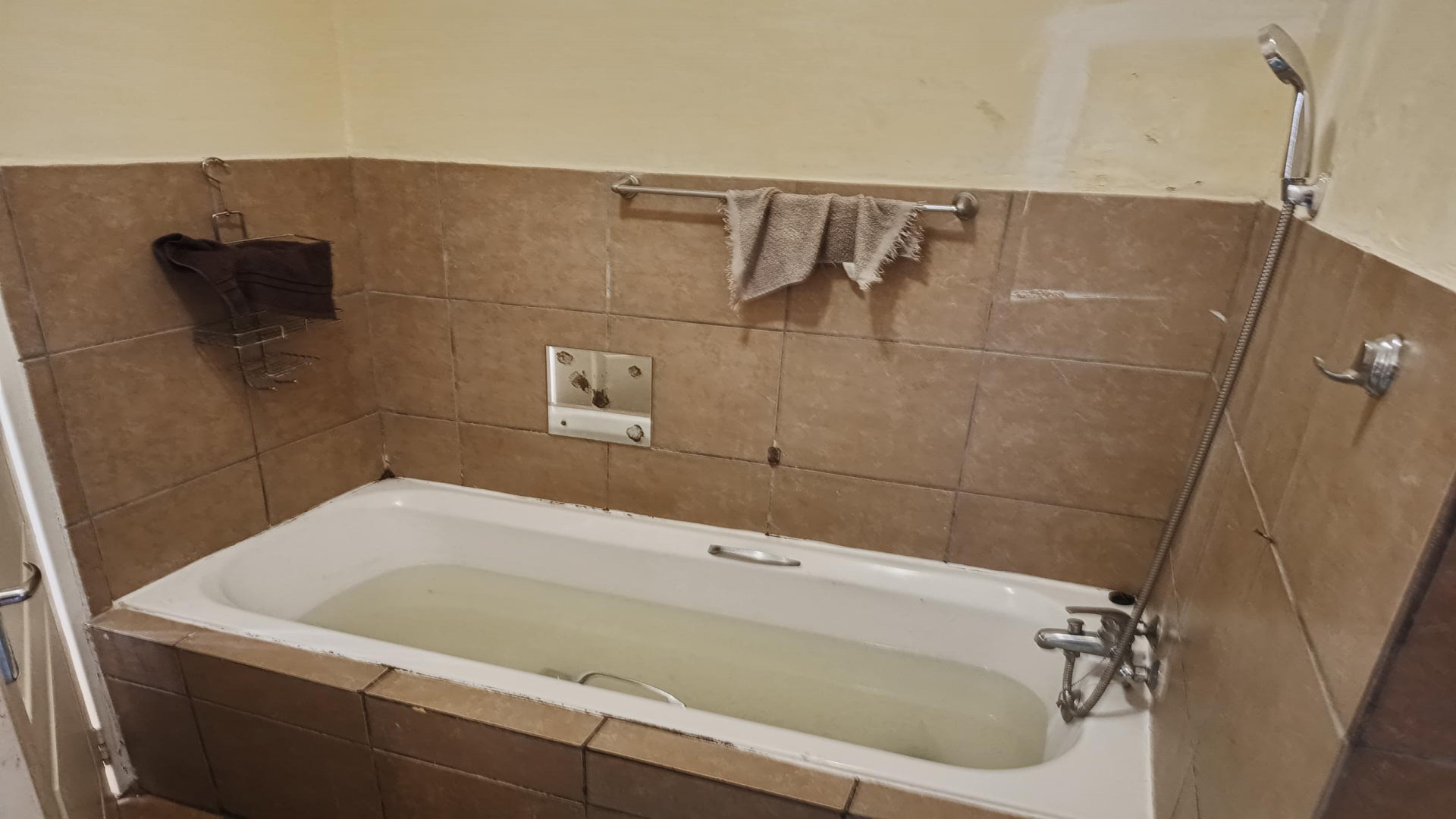 Bathroom 1 of property in Brakpan