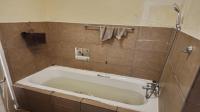 Bathroom 1 of property in Brakpan